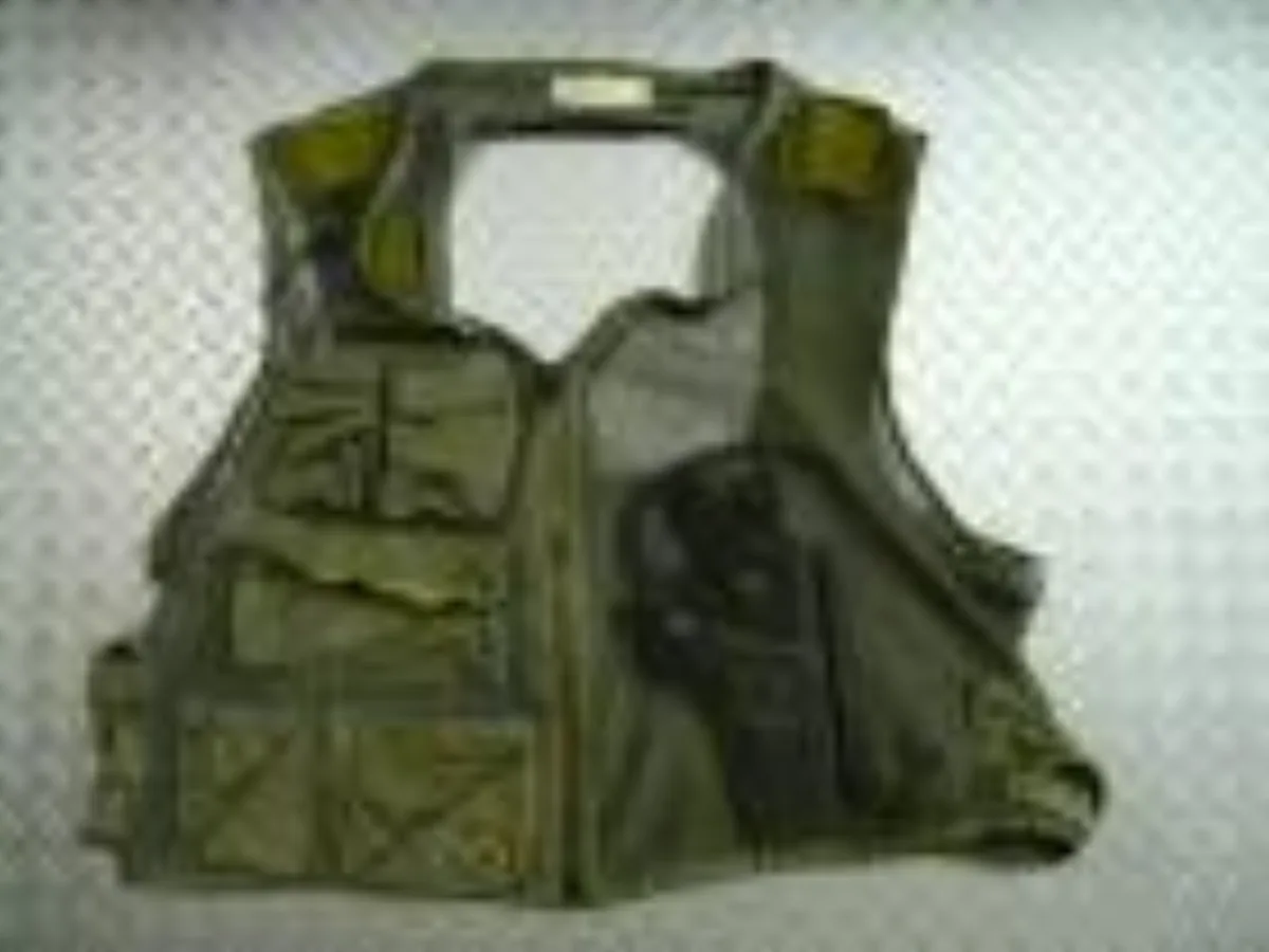 ミリタリーショップ 南国百貨店.COM|沖縄 サバイバルベスト L [Q-316] - VEST SURVIVAL ME 記録写真1