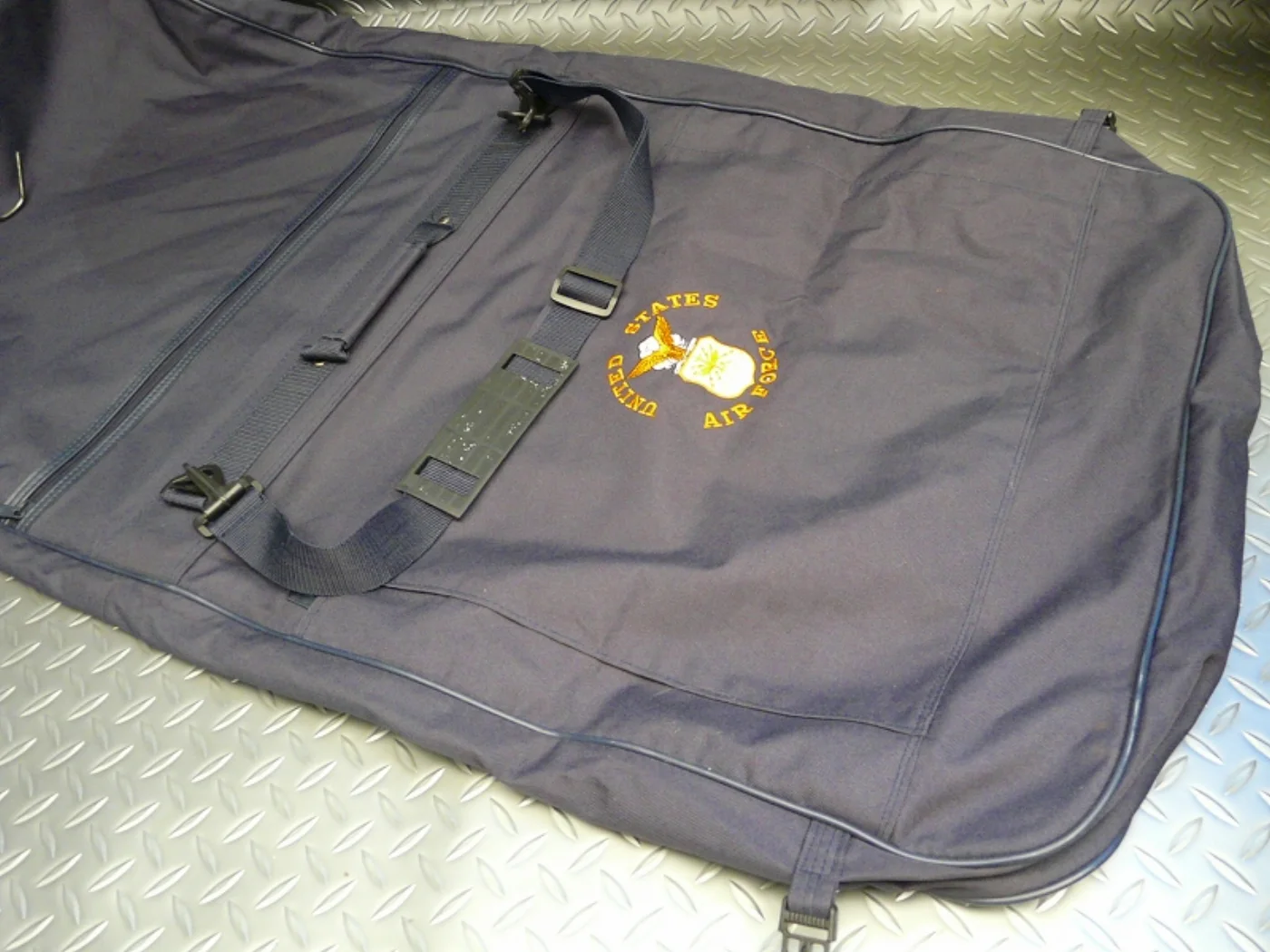 ミリタリーショップ 南国百貨店.COM|沖縄 AIR FORCE 衣装ケース 58 x 110cm [A-538] - 記録写真6