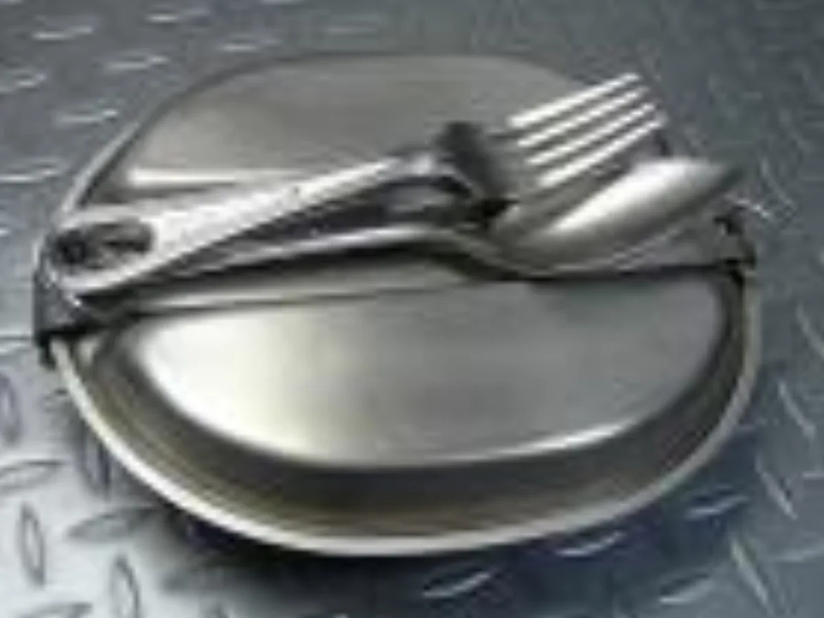 ミリタリーショップ 南国百貨店.COM|沖縄 メスキットパン 1965 + スプーン・ナイフ・フォークセット [B-10 記録写真1