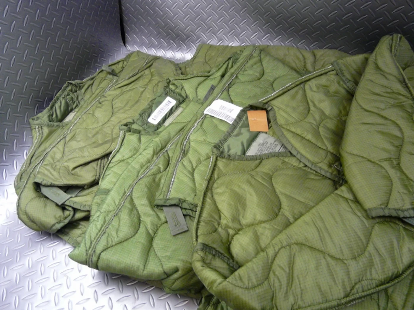 ミリタリーショップ 南国百貨店.COM|沖縄 M65ジャケット用ライナー L 新品 [Z K-340] - M65ジャケ 記録写真3