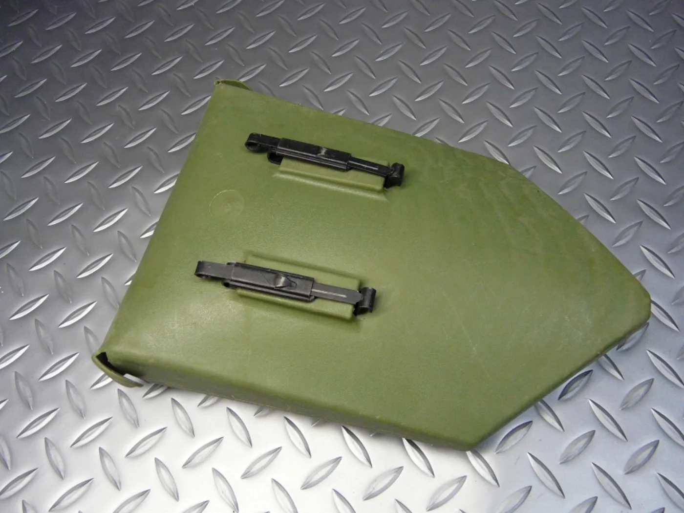 ミリタリーショップ 南国百貨店.COM|沖縄 米軍 三つ折りショベル E-TOOL 中古 [B-1099] - 米軍 三 記録写真3