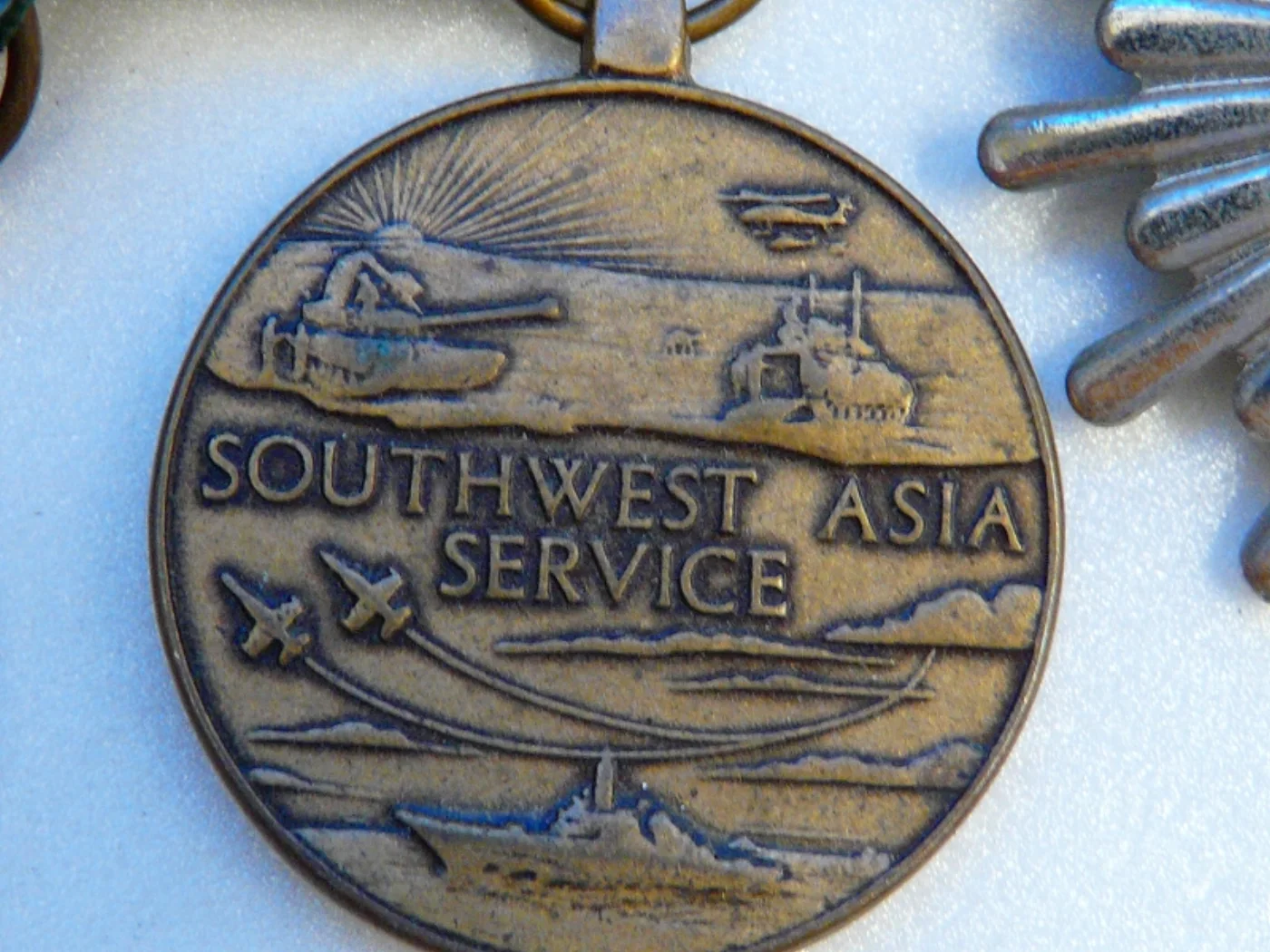 ミリタリーショップ 南国百貨店.COM|沖縄 勲章 米軍実物 稀少品 [Z X-309] - 勲章 米軍実物 稀少品 記録写真4