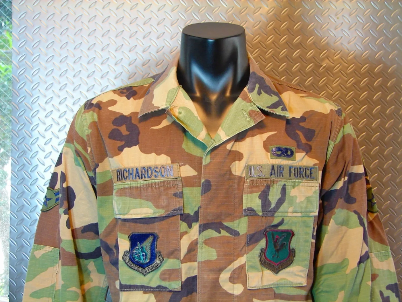 ミリタリーショップ 南国百貨店.COM|沖縄 迷彩服 ジャケット M-S 階級章付き Rip－Stop [ZZZ FK- 記録写真2