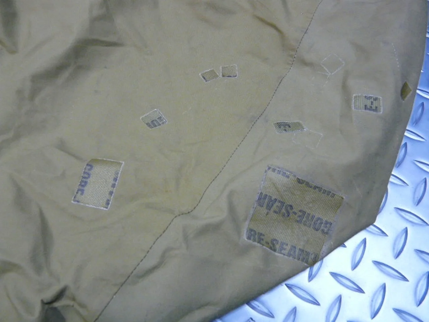 ミリタリーショップ 南国百貨店.COM|沖縄 ゴアテックス寝袋カバー [A-550] - 米軍実物のゴアテックス製、寝袋 記録写真7
