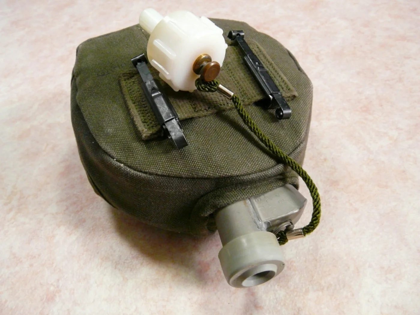 ミリタリーショップ 南国百貨店.COM|沖縄 寒冷地用キャンティーン 訳あり [Z Q-580] - 米軍放出品※プラス 記録写真5