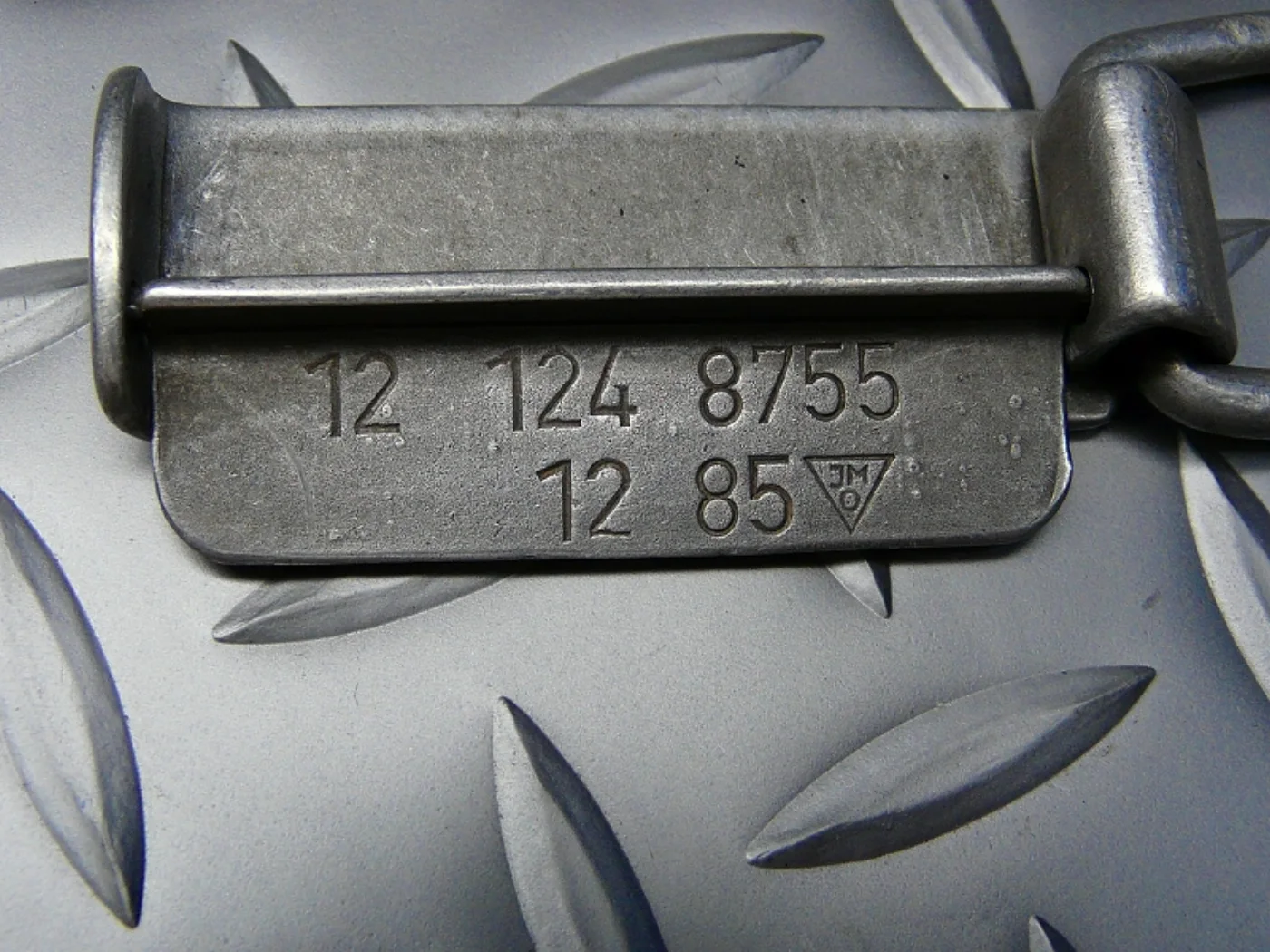 ミリタリーショップ 南国百貨店.COM|沖縄 M65ジャケット用フード 新品 [E-1049] - 米軍放出品M65ジャ 記録写真5