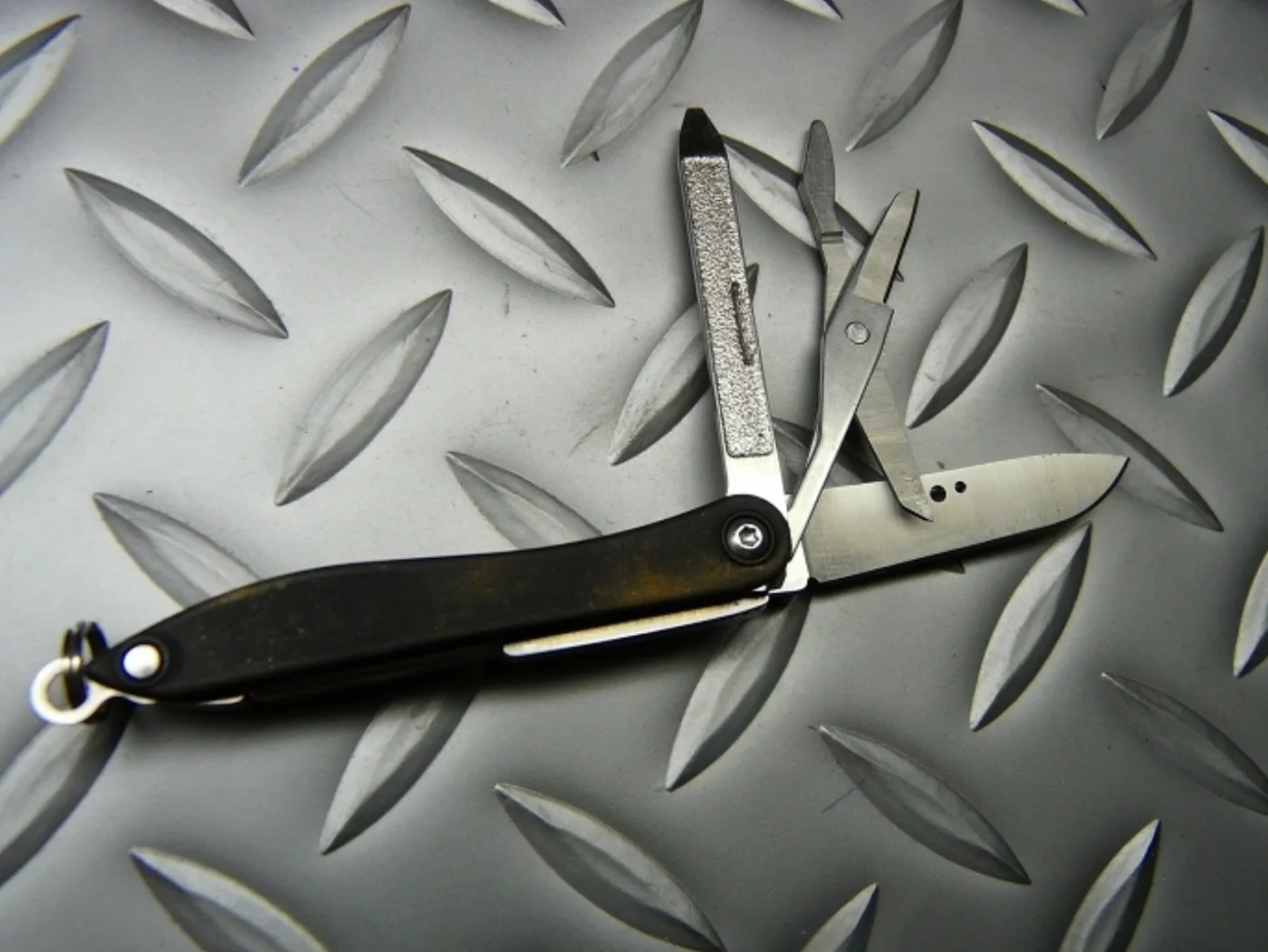 ミリタリーショップ 南国百貨店.COM|沖縄 LEATHERMAN ミニはさみ付きナイフ [Z D-1566] - LE 記録写真2