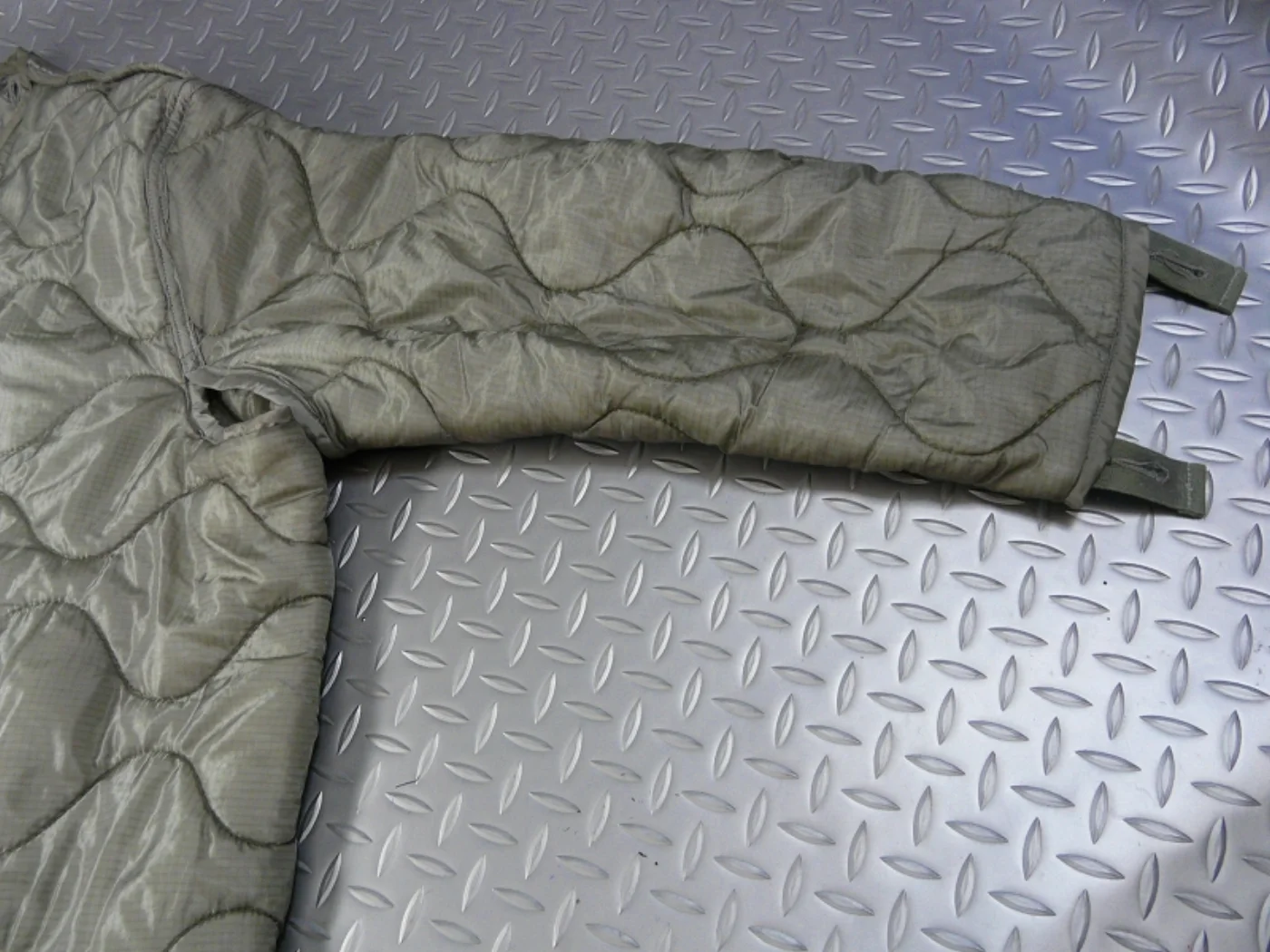ミリタリーショップ 南国百貨店.COM|沖縄 ACU M65ジャケットライナー L 良品 [Z T-174] - ACU 記録写真3