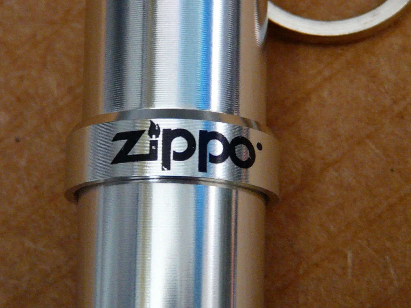 ミリタリーショップ 南国百貨店.COM|沖縄 Zippo オイル入れ？ [ZZ D-1580] - Zippo オイル入 記録写真3