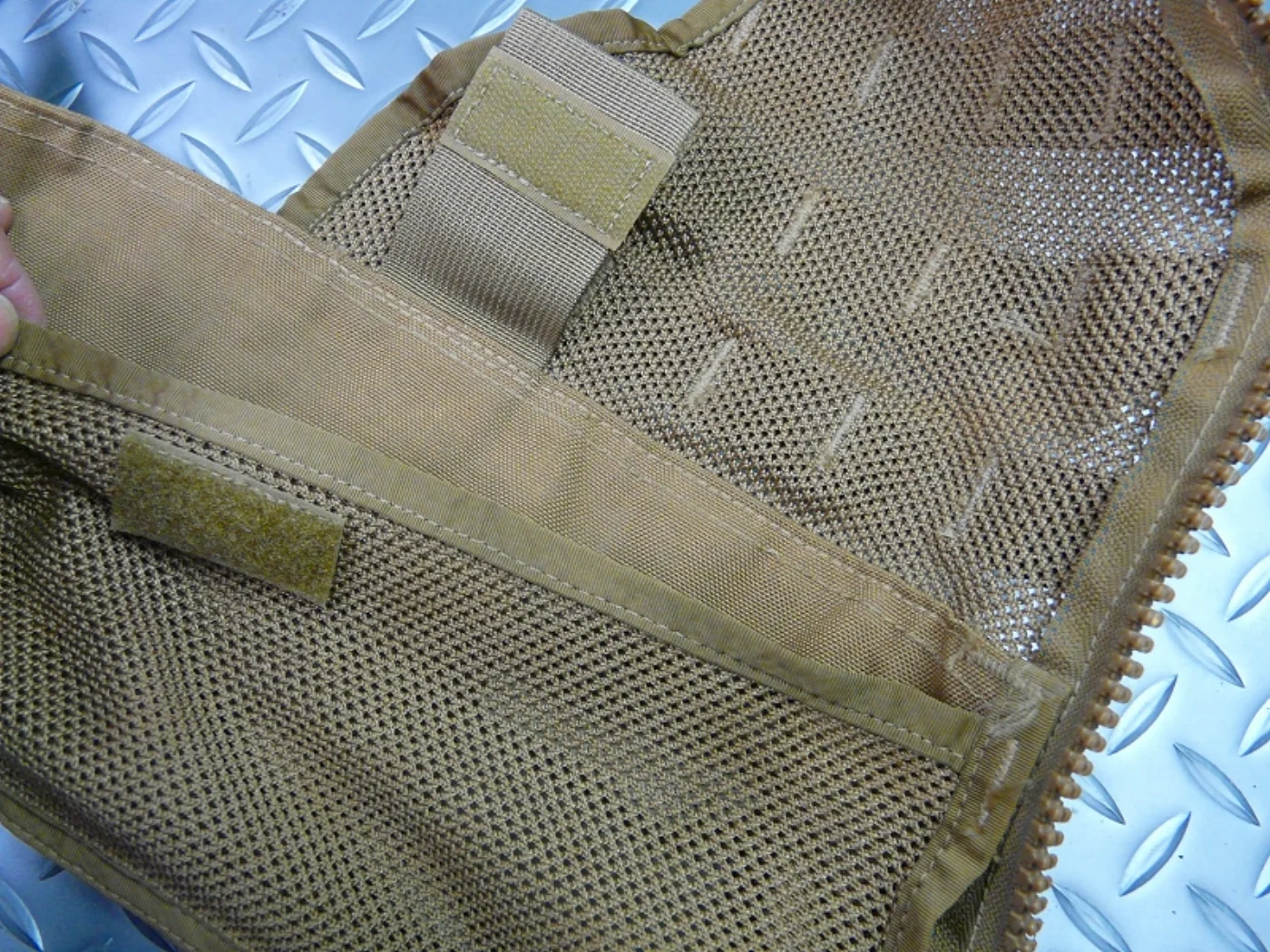 ミリタリーショップ 南国百貨店.COM|沖縄 MOLLE II コヨーテ ベスト USMC [Z L-220] - MO 記録写真8