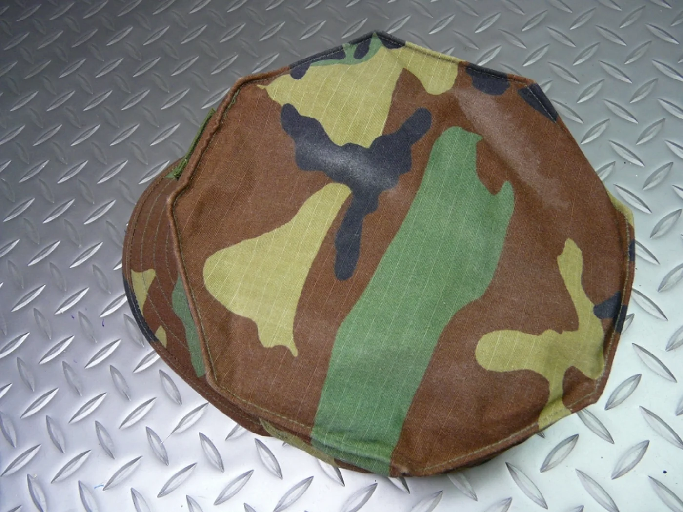 ミリタリーショップ 南国百貨店.COM|沖縄 NAVY 八角帽 旧ウッドランド 貴重なLサイズ [E-1208] - U 記録写真4