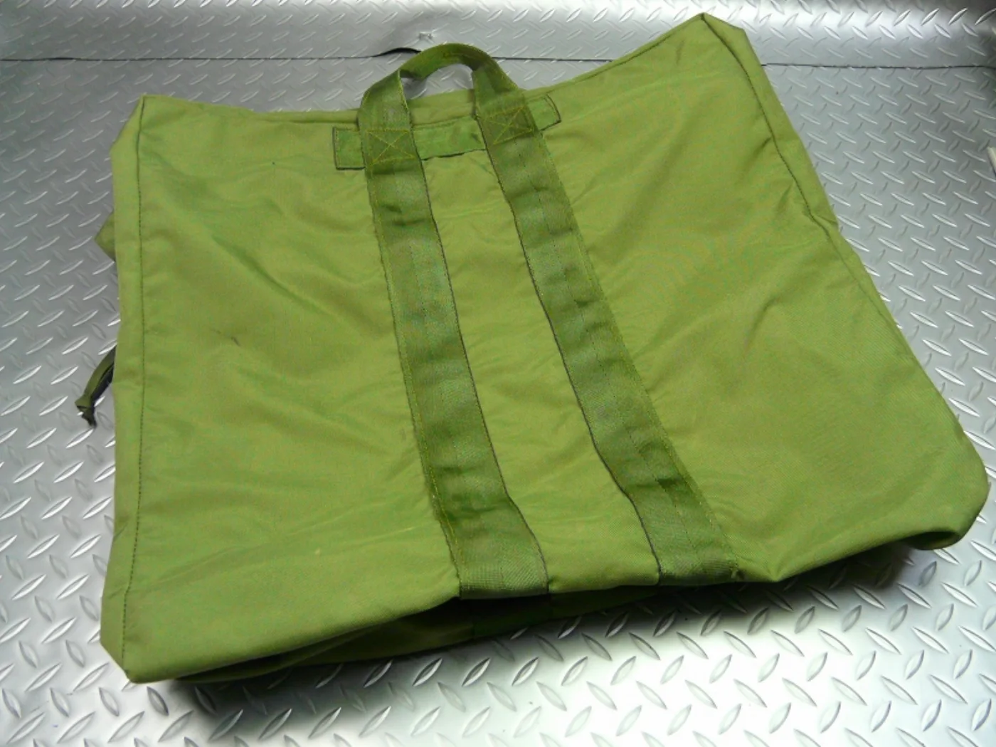 ミリタリーショップ 南国百貨店.COM|沖縄 KIT BAG キットバッグ [F-652-2] - ※２０１１年１月１９ 記録写真2