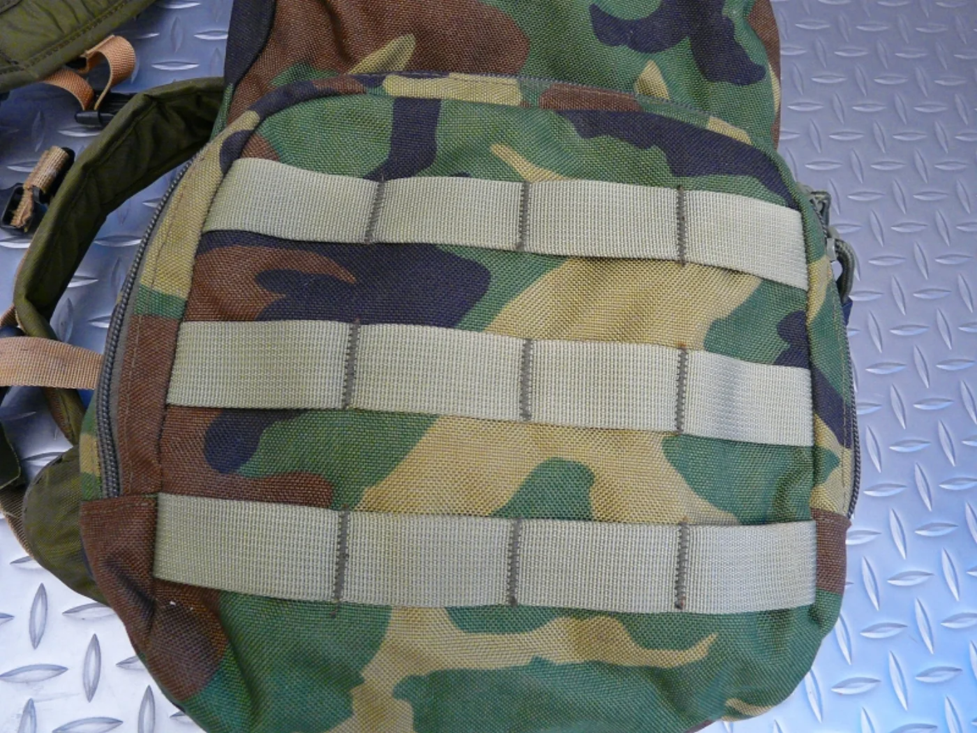 ミリタリーショップ 南国百貨店.COM|沖縄 CAMELBAG 水筒なし リュックサック [X-323] - CAMEL 記録写真6