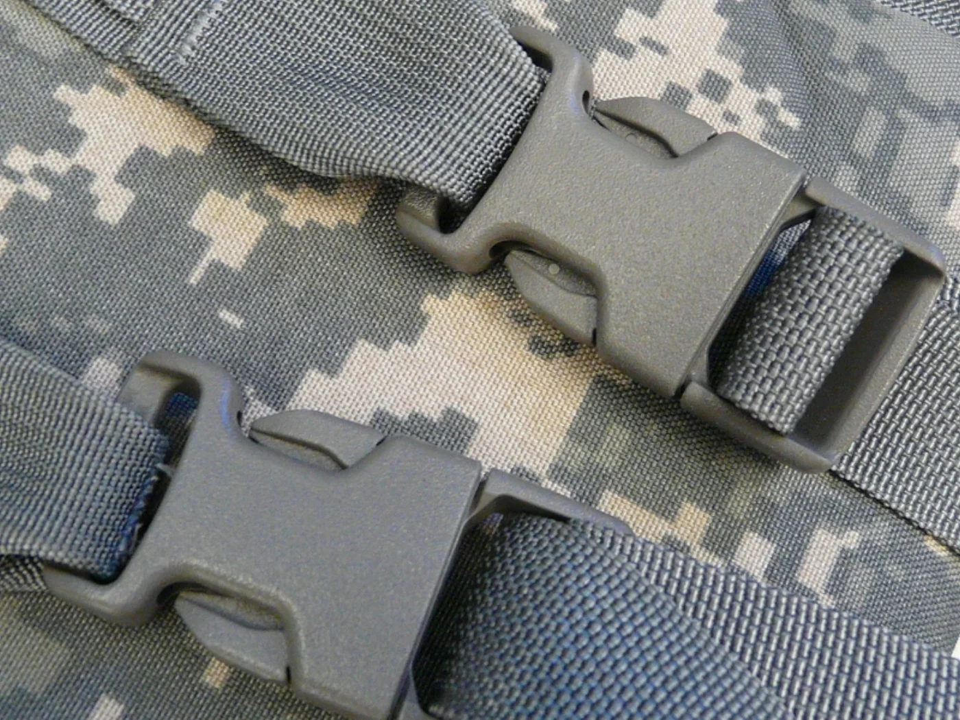ミリタリーショップ 南国百貨店.COM|沖縄 ACU MOLLE II HYDRATION SYSTEM CARRIER 記録写真6