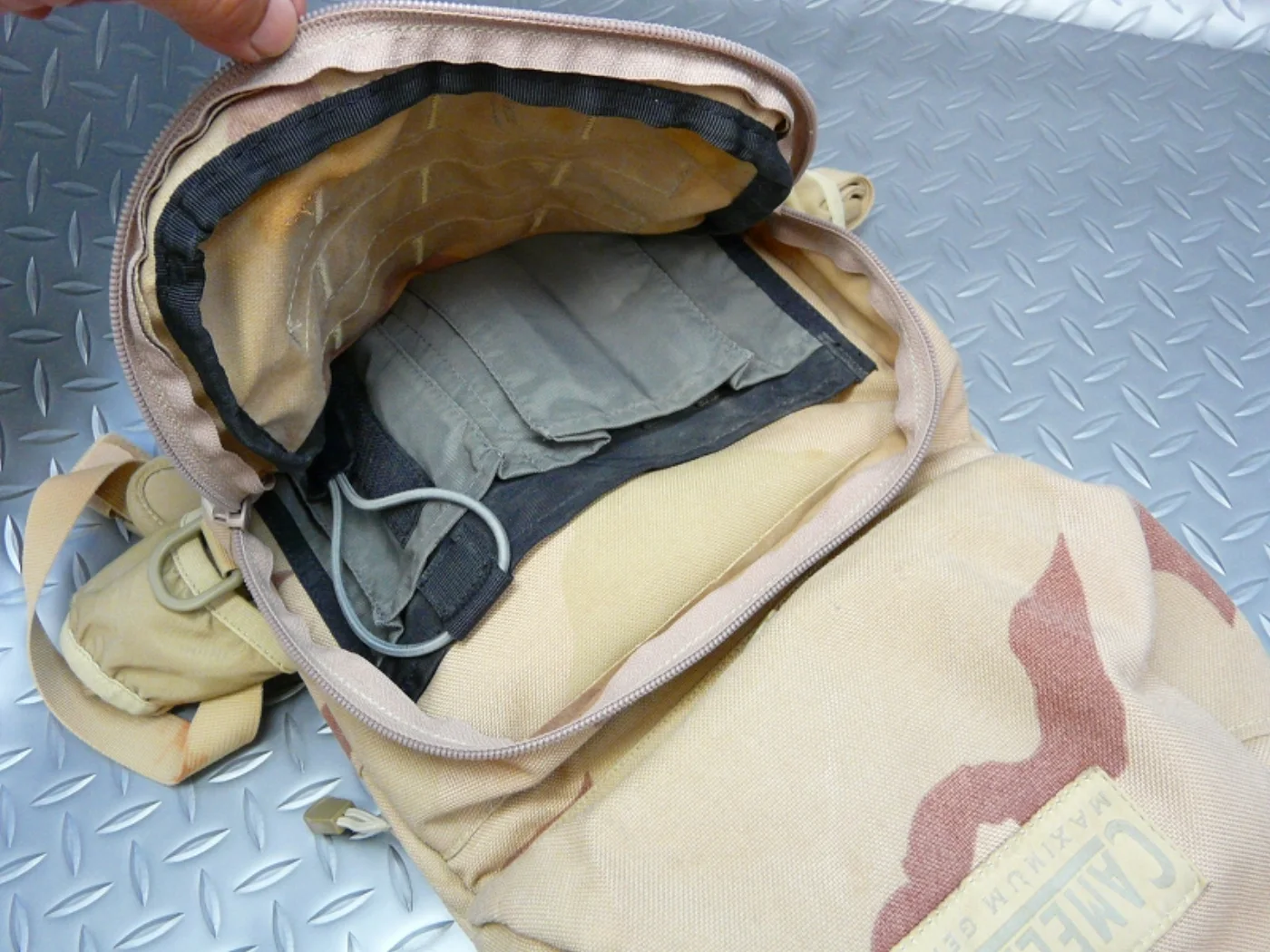 ミリタリーショップ 南国百貨店.COM|沖縄 3C CAMELBAG 水筒なし リュックサック [X-326] - 3C 記録写真8