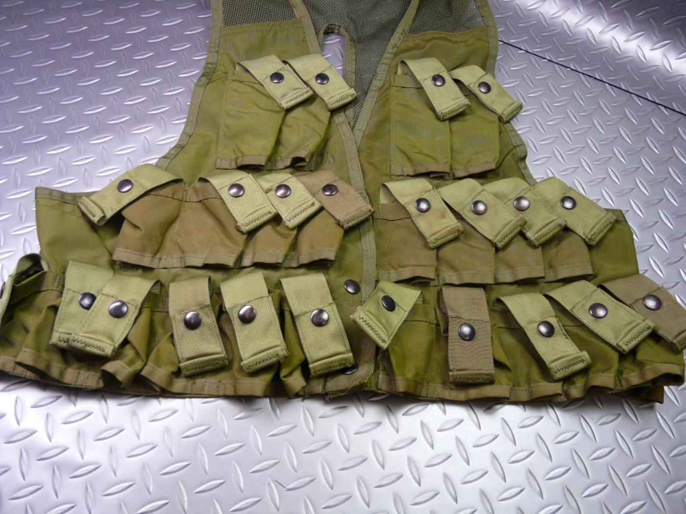 ミリタリーショップ 南国百貨店.COM|沖縄 VEST AMMUNITION CARRYING LARGE [Z L-2 記録写真3