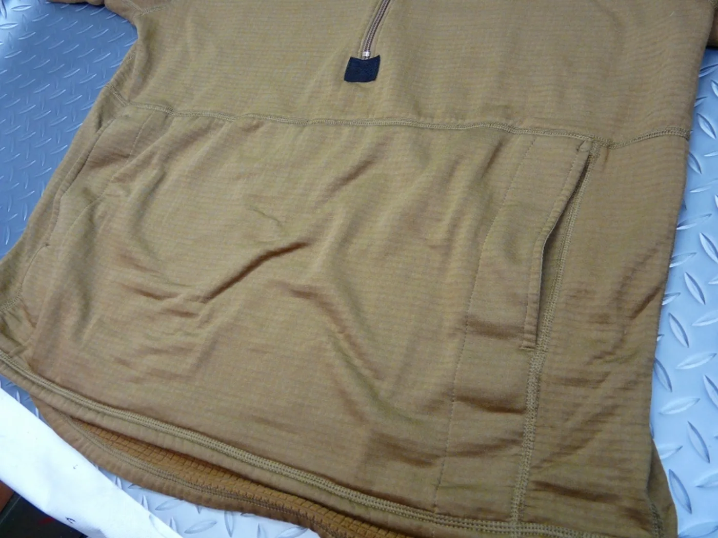ミリタリーショップ 南国百貨店.COM|沖縄 POLARTEC コヨーテ プルオーバージャケット L-R [H-367] 記録写真4