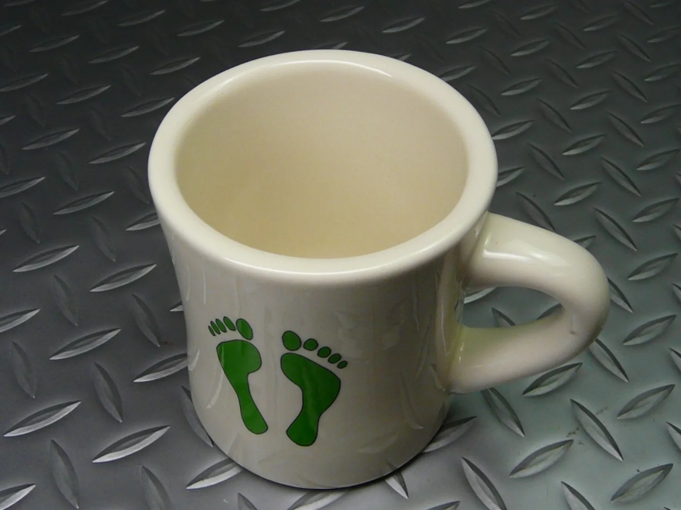 ミリタリーショップ 南国百貨店.COM|沖縄 33ARRS（第３３航空宇宙救難飛行隊）マグカップ [D-1612] - 記録写真4