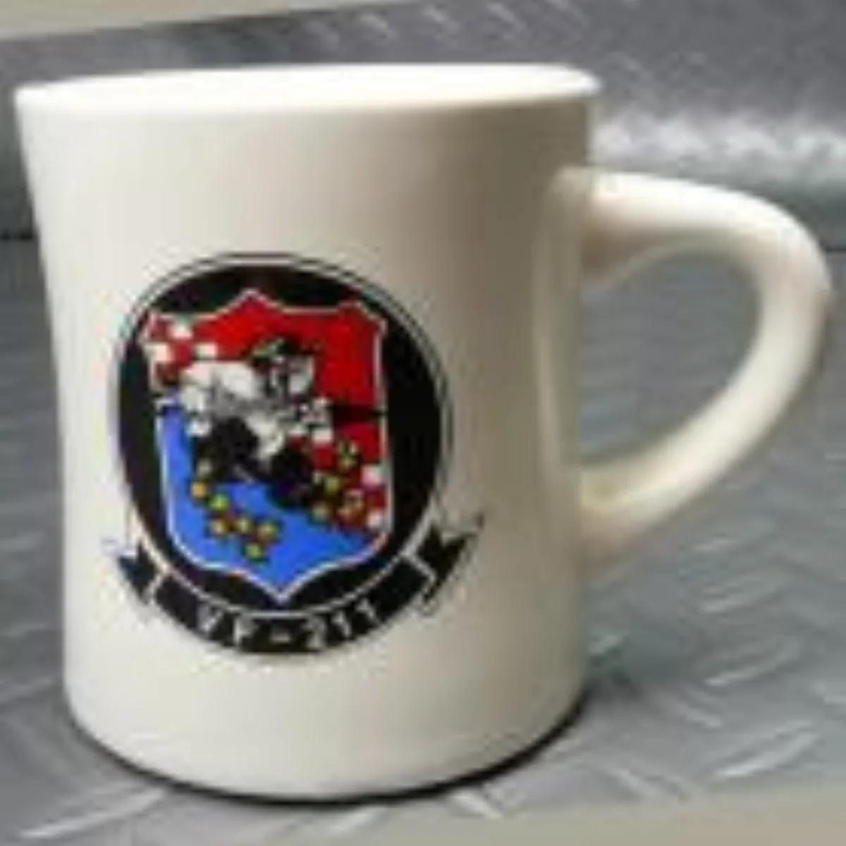 ミリタリーショップ 南国百貨店.COM|沖縄 米軍マグカップ VF-211 [Z D-1613] - 米軍マグカップ V 記録写真1