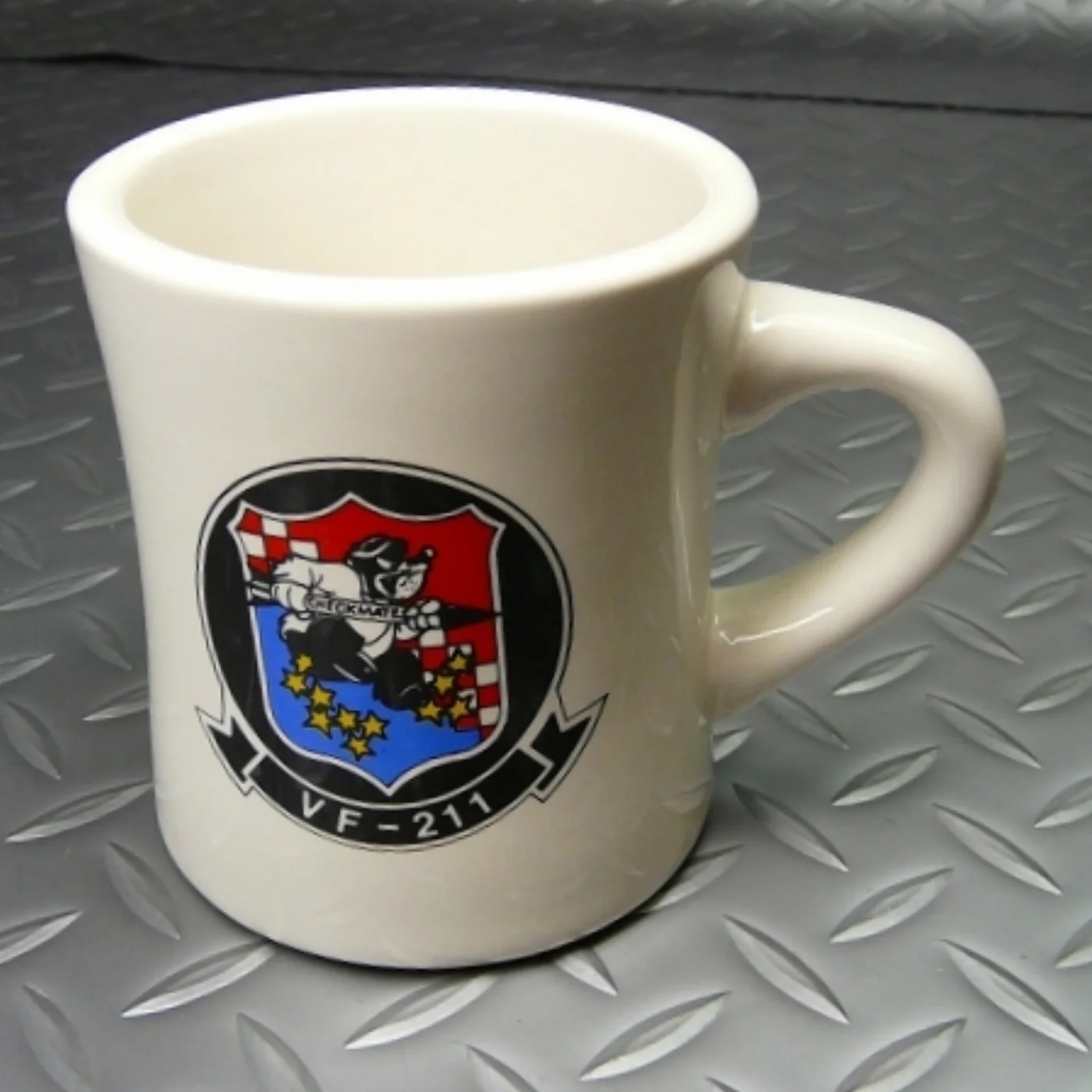 ミリタリーショップ 南国百貨店.COM|沖縄 米軍マグカップ VF-211 [Z D-1613] - 米軍マグカップ V 記録写真2