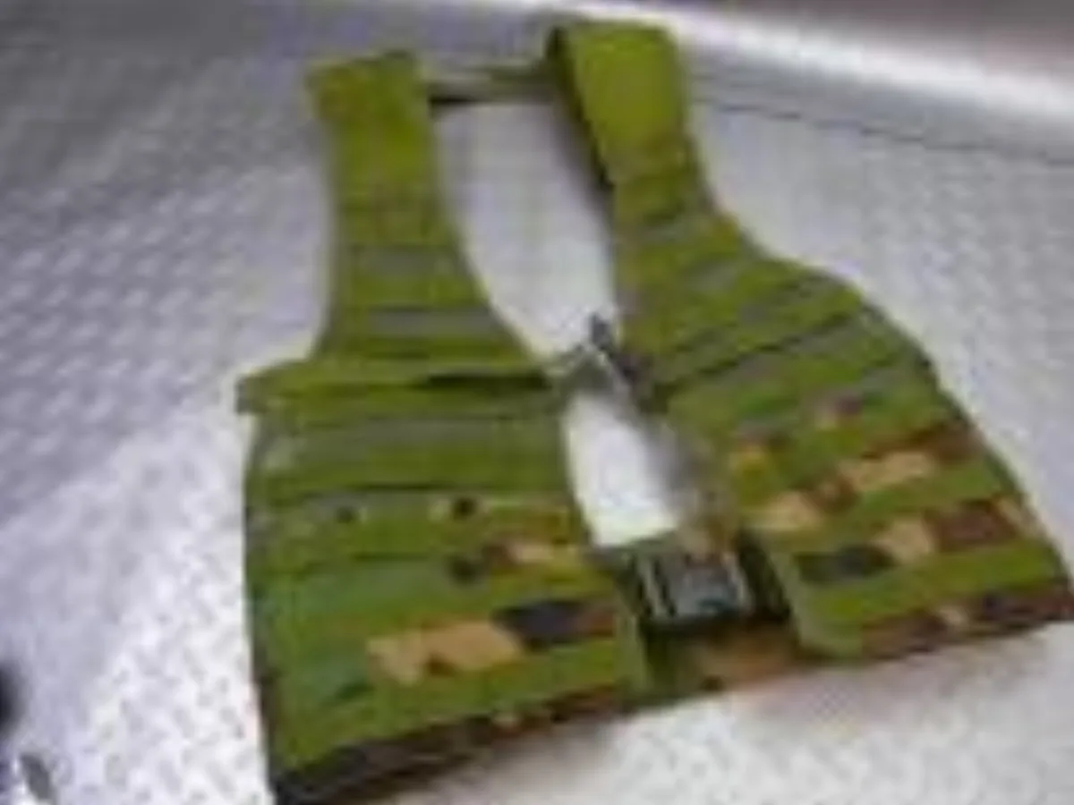 ミリタリーショップ 南国百貨店.COM|沖縄 MOLLE II VEST FIGHTING LOAD CARRIER ベ 記録写真1