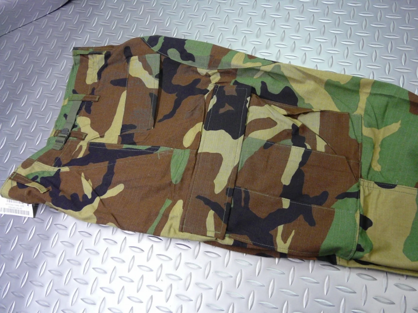 ミリタリーショップ 南国百貨店.COM|沖縄 BDU 迷彩服上下セット 新品 Sサイズ [Z-1368＋ジャケットSL付 記録写真3