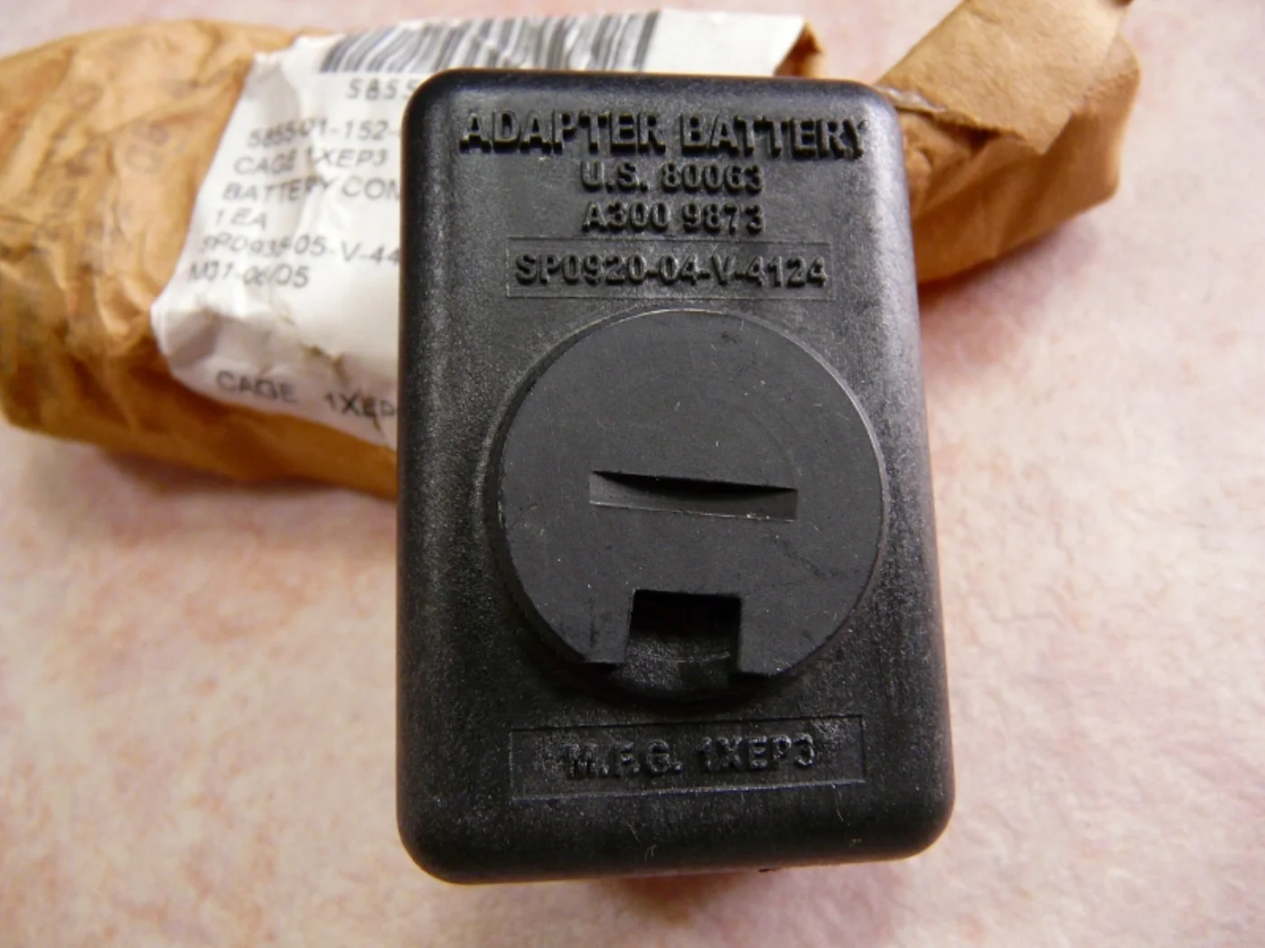 ミリタリーショップ 南国百貨店.COM|沖縄 ナイトビジョン用バッテリーボックス 未使用 [Z Q-621] - ナイト 記録写真5
