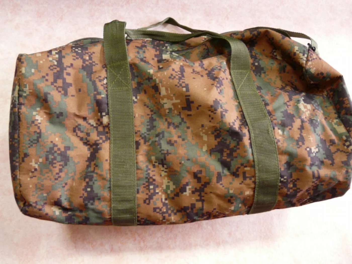 ミリタリーショップ 南国百貨店.COM|沖縄 マーパット ウッドランド KITBAG 52x22x22cm [Q-630 記録写真4