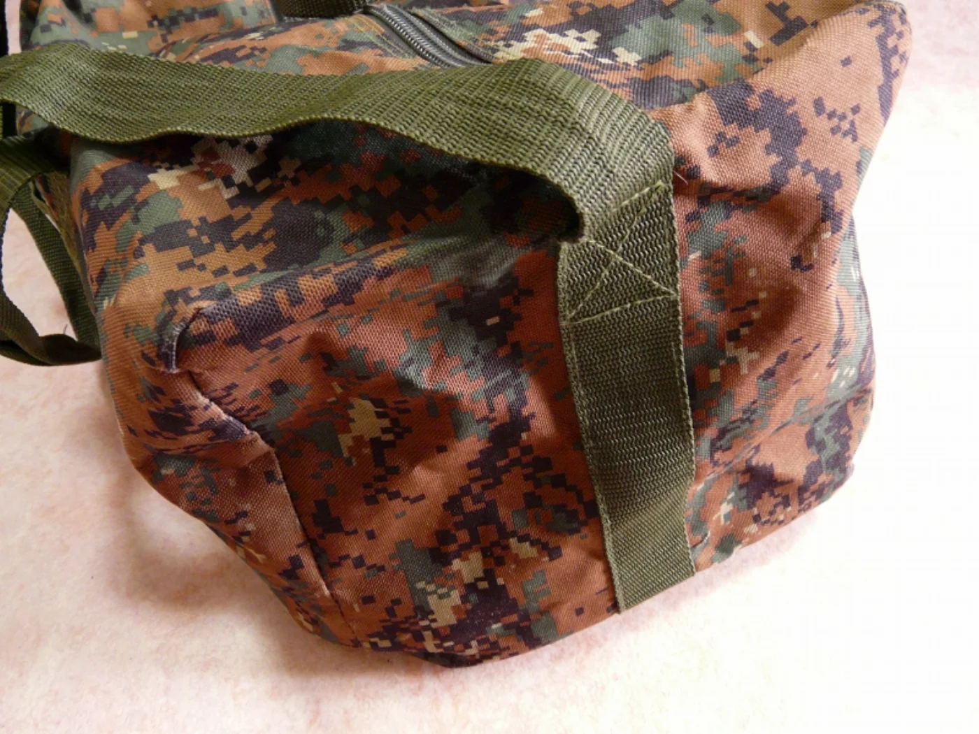 ミリタリーショップ 南国百貨店.COM|沖縄 マーパット ウッドランド KITBAG 52x22x22cm [Q-630 記録写真5