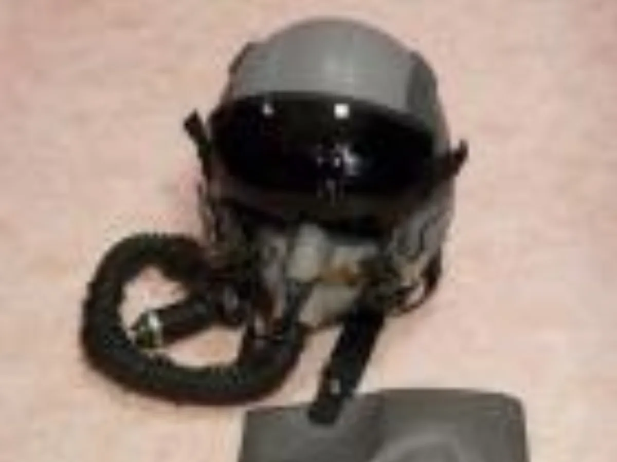 ミリタリーショップ 南国百貨店.COM|沖縄 HGU-55/P MBU-12/P フライトヘルメットのセット 中古良品 記録写真1