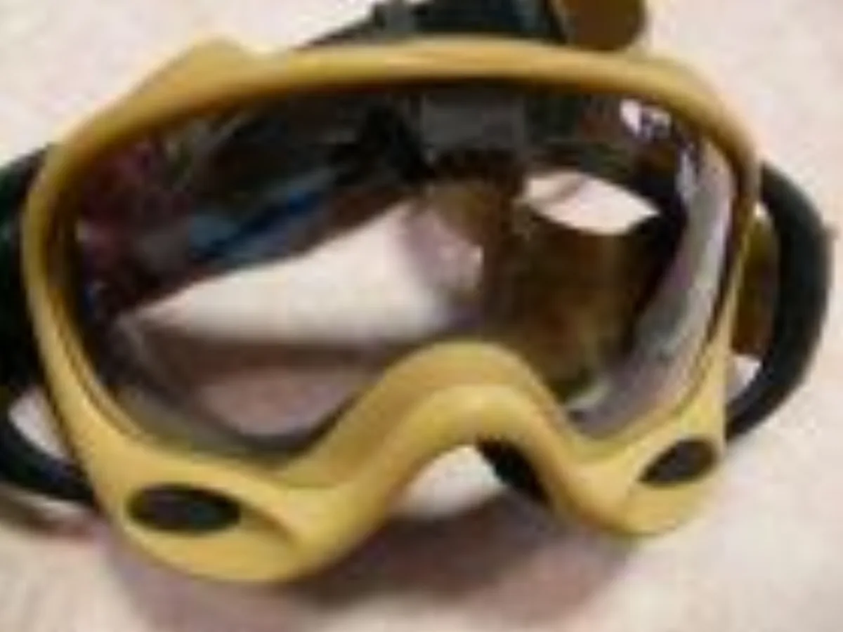 ミリタリーショップ 南国百貨店.COM|沖縄 OAKLEY タクティカルゴーグル Aフレーム ファン付き デザート ワケ 記録写真1