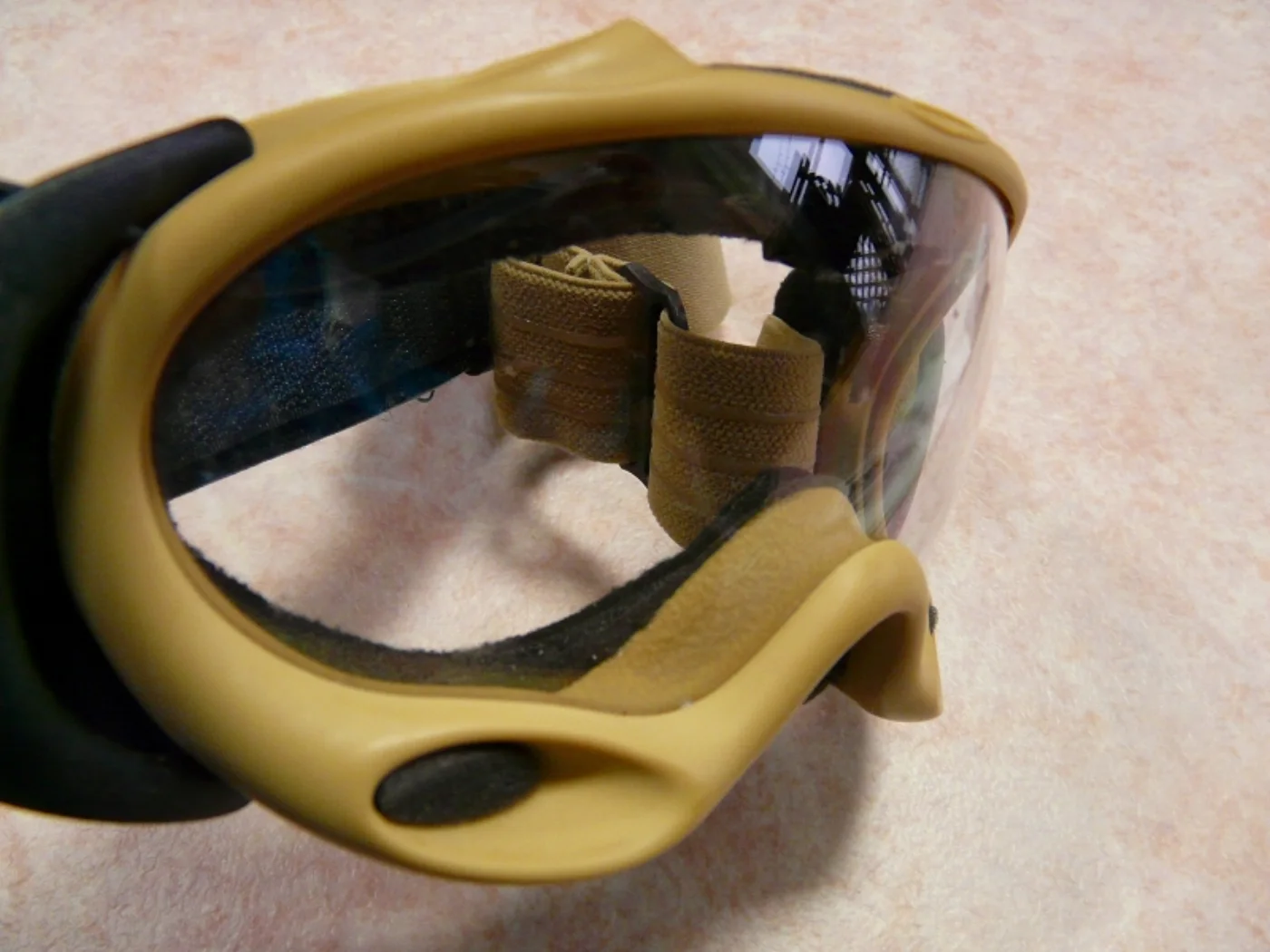 ミリタリーショップ 南国百貨店.COM|沖縄 OAKLEY タクティカルゴーグル Aフレーム ファン付き デザート ワケ 記録写真3