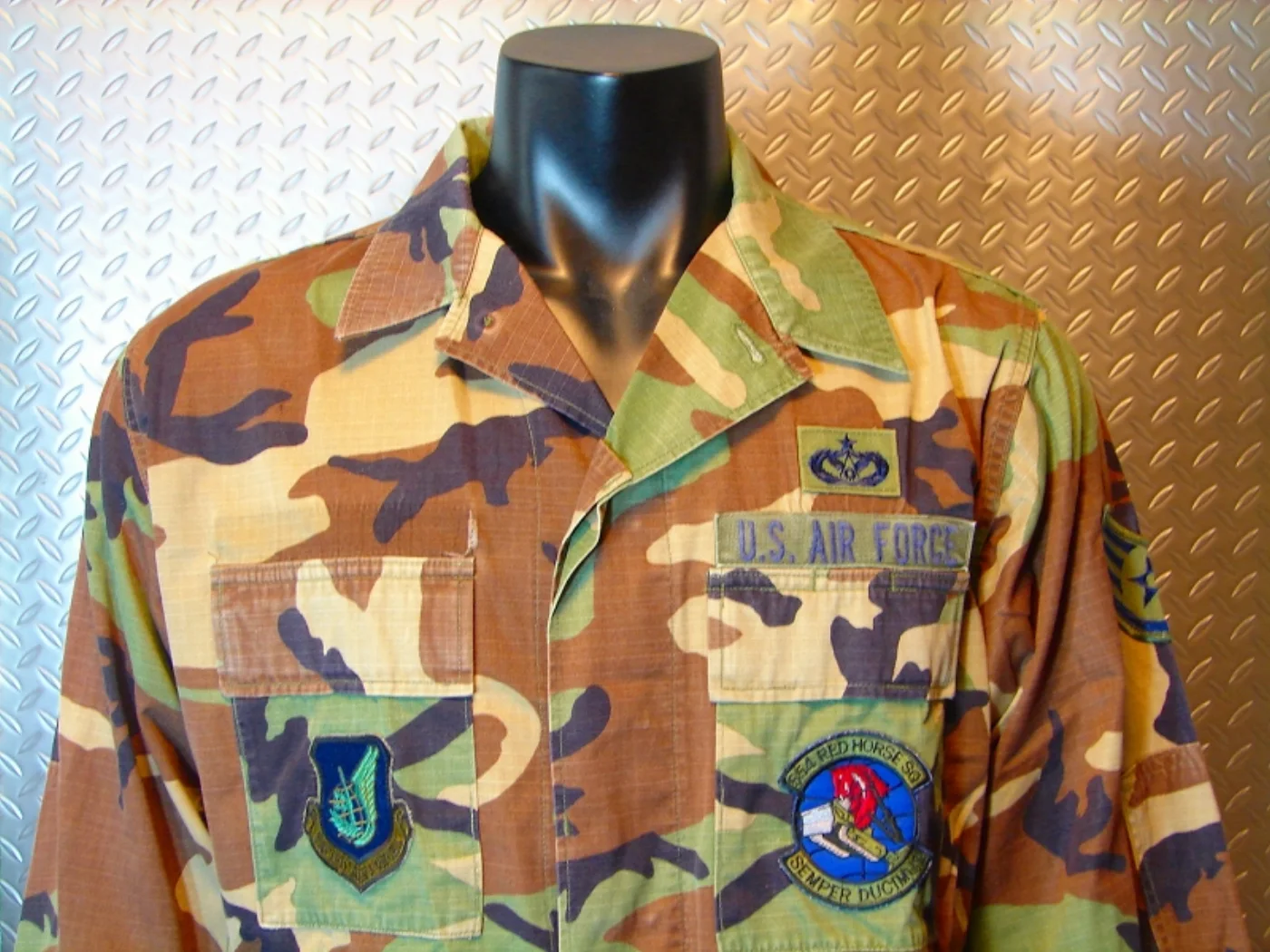 ミリタリーショップ 南国百貨店.COM|沖縄 迷彩服 ジャケット ミリタリーパッチたくさん M-S [ZZZ FK-30 記録写真2
