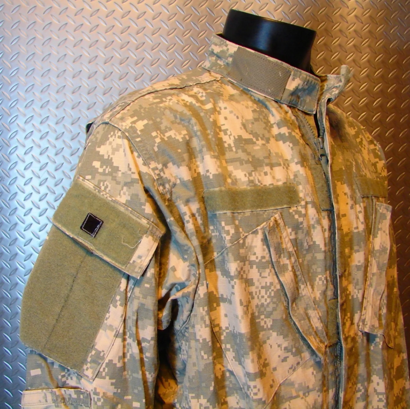 ミリタリーショップ 南国百貨店.COM|沖縄 ACU ジャケット L-R [FK-311] - ACU ジャケットサイズ 記録写真4